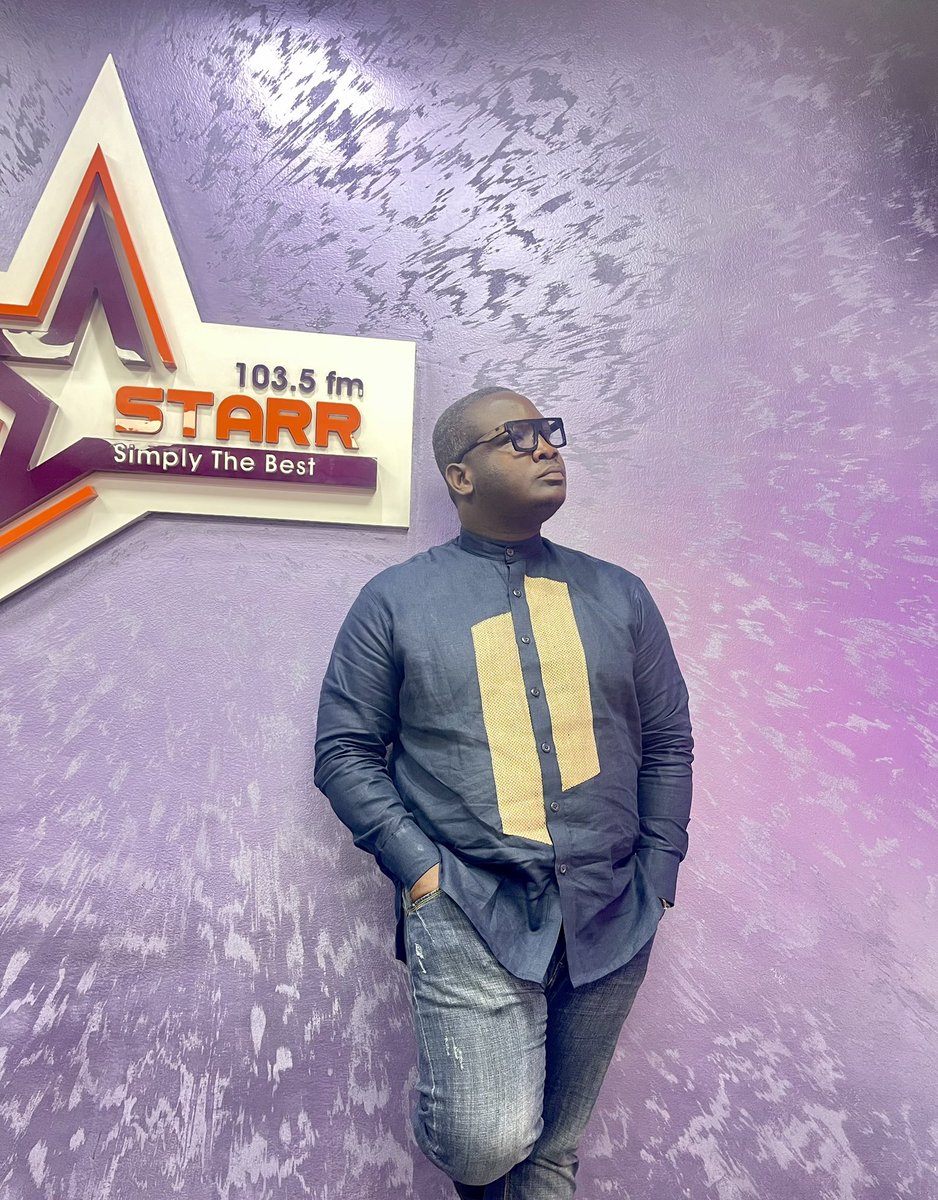 francis_abban's tweet photo. The memo read- “Francis today step up boots up and show up”.
Did I meet the memo terms?
You decide.
Thanks for the 👕 @Nineteen57_GH
#MadeInGhana
#LookThePart https://t.co/OEx9OWRP3T