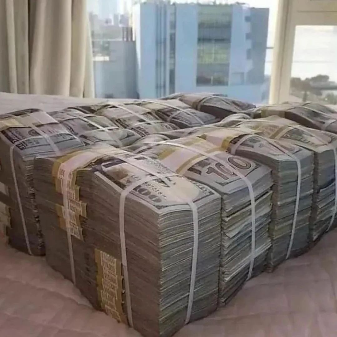 ErvinColl's tweet photo. ⚡$100 in $ETH / 1 Winner ⚡

~Follow me
~ RT &amp; Like ❤ https://t.co/6FTNSq72sw