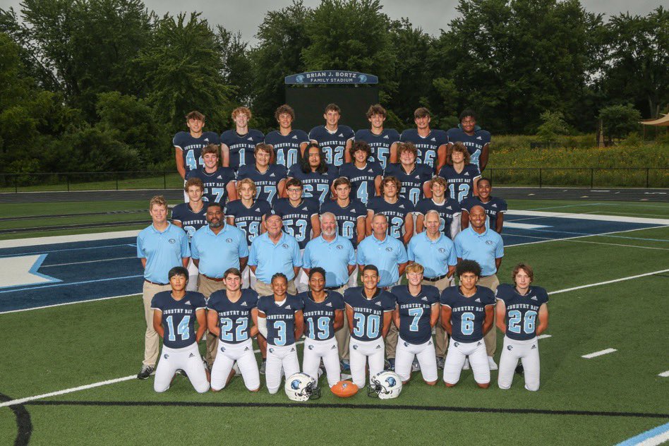Tonight is senior night at Country Day! Congrats to Shep, Parker, Robert, Luke, Carson, Andrew, and Colin. 
Good luck to our Nighthawks who host the St. Bernard Titans (8-1)
What’s on the line tonight?
MVC Championship
Undefeated 10-0 regular season
Playoff Points
Let’s go Boys!