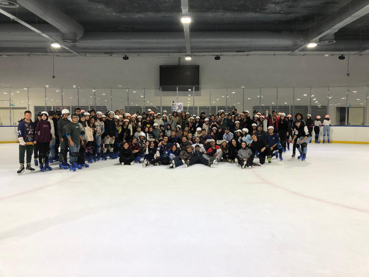 Yıldız Teknik Üniversitesi'nde faaliyet gösteren takımlar arasında en aktif ve kalabalık katılımcı sayısına sahip olan buz hokeyi takımımızın hiçbir şekilde resmi sayfalarca tanıtımının yapılmaması bizi son derece üzmüştür...