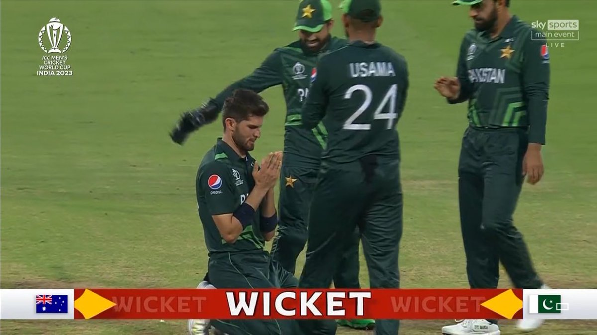 ArslanNaseerCBA's tweet photo. Thank you Shaheen! Yakeen janniye 400 se kam runs pe rokna kissi mojzay se kam nahi 🙄

#PAKvsAUS #pakvAus https://t.co/qLdGO2CvRz