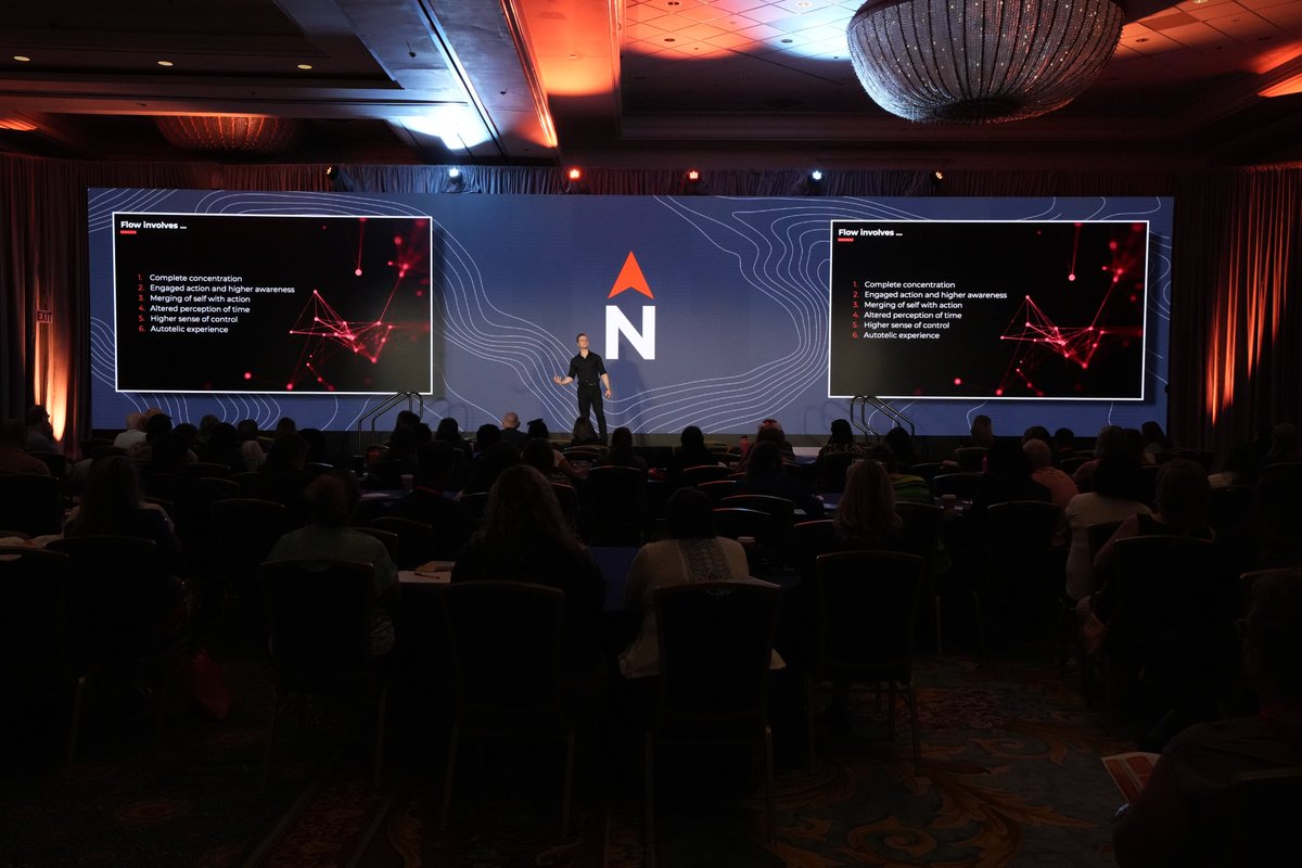 DrJonBeale's tweet image. I’ve had the privilege to give talks (&amp;amp; play gigs) at some fun venues, &amp;amp; this one was right up there with the most fun. A keynote on #flow at a conference @WaltDisneyWorld, Florida 🕺

Followed by a nostalgic ride on the Tower of Terror &amp;amp; a giant funnel cake 🎢🍩

#disneyflow ⚡️