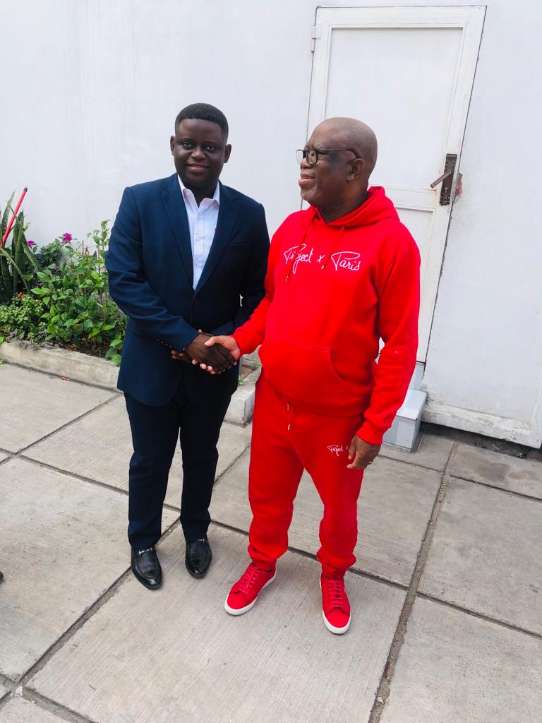JoelMusenena's tweet photo. DELTA FORCE DE VK 

L'ECOLE DE LA SAGESSE ET DE L'EXPÉRIENCE MERCI À L'HONORABLE JEAN BAUDOIN MAYO MAMBEKE POUR LA DISPONIBILITÉ
MONT AMBA 2023 : TOUS DERRIÈRE JBM https://t.co/ZWtHbnr0Vm