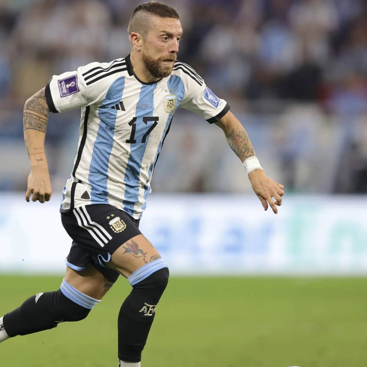 🚨 ULTIMA HORA: 6 jugadores de la selección de Argentina en el Mundial de Qatar 2022 han dado POSITIVO en DOPAJE, de los cuales sólo se conoce 1, que es Papu Gómez.