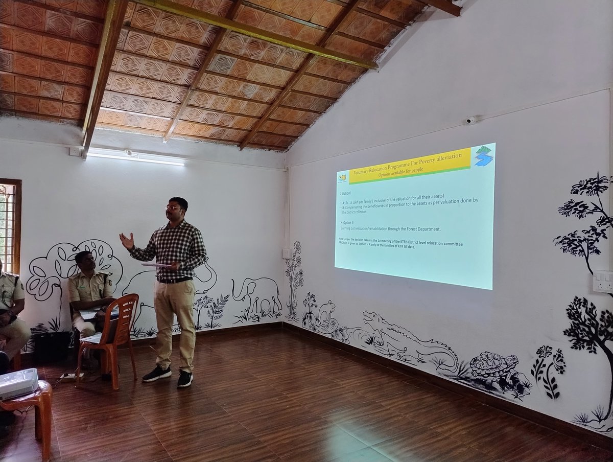 IGNFA_GoI's tweet photo. IFS probationers, as part of their South India tour, had the privilege of visiting Kali Tiger Reserve. Shri Nilesh Shinde, IFS, Field Director, imparted essential knowledge on Village relocation, Outreach &amp; Eco-development through SWAYAM-ENEC, &amp; anti-poaching strategies.
@moefcc https://t.co/wcxm5a6Oqw