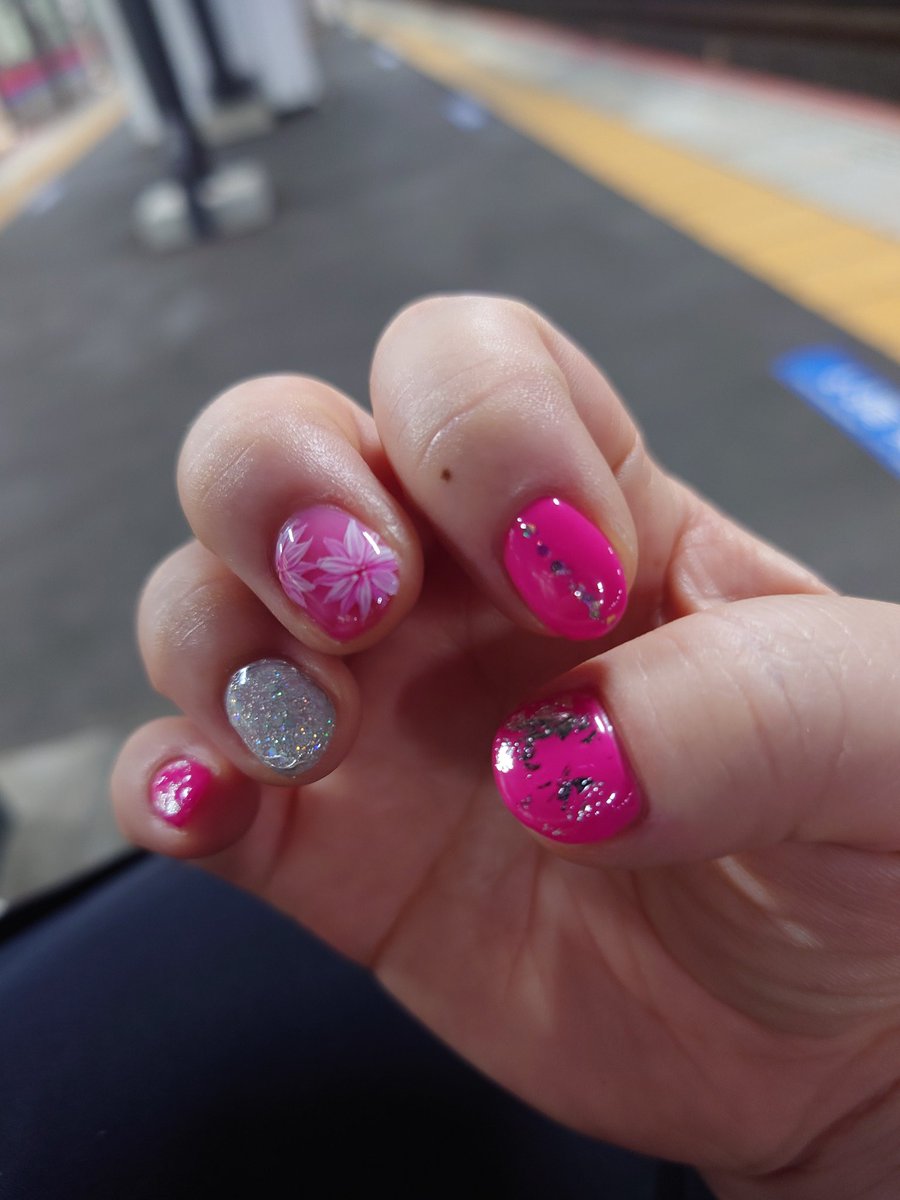 Yoshizo_pudding's tweet photo. ネイル変えた!
#nailart
#pinknail https://t.co/jjM1rBG7Nr