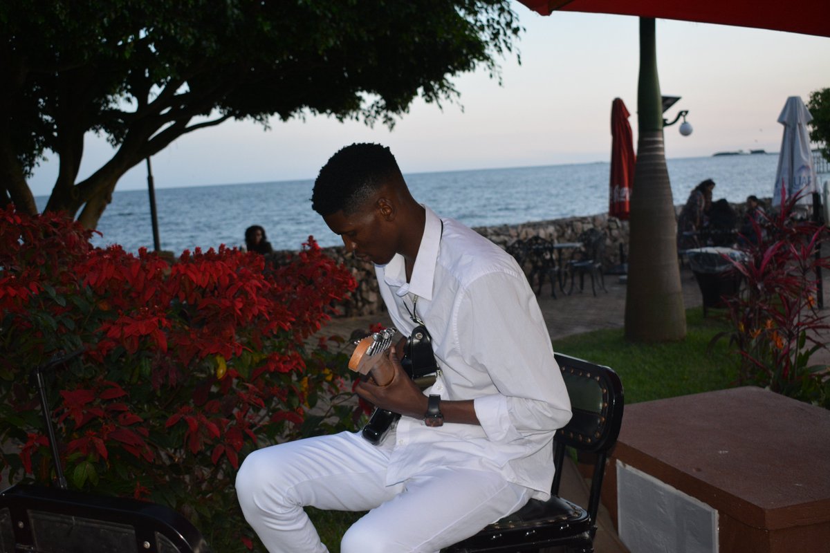 ProteaEntebbe's tweet photo. Join us this evening for a Ladies Night by the pool featuring live music by Akidah Gerald. Enjoy our offer: Buy one cocktail, get one free from 5pm to 9pm!🍹🎶
Plus, enjoy BBQ Dinner of Meat & Fish at Tides Restaurant from 6pm to 10pm.
#ProteaEntebbe #LadiesNight #BBQDinner https://t.co/D0J9CBWZfK