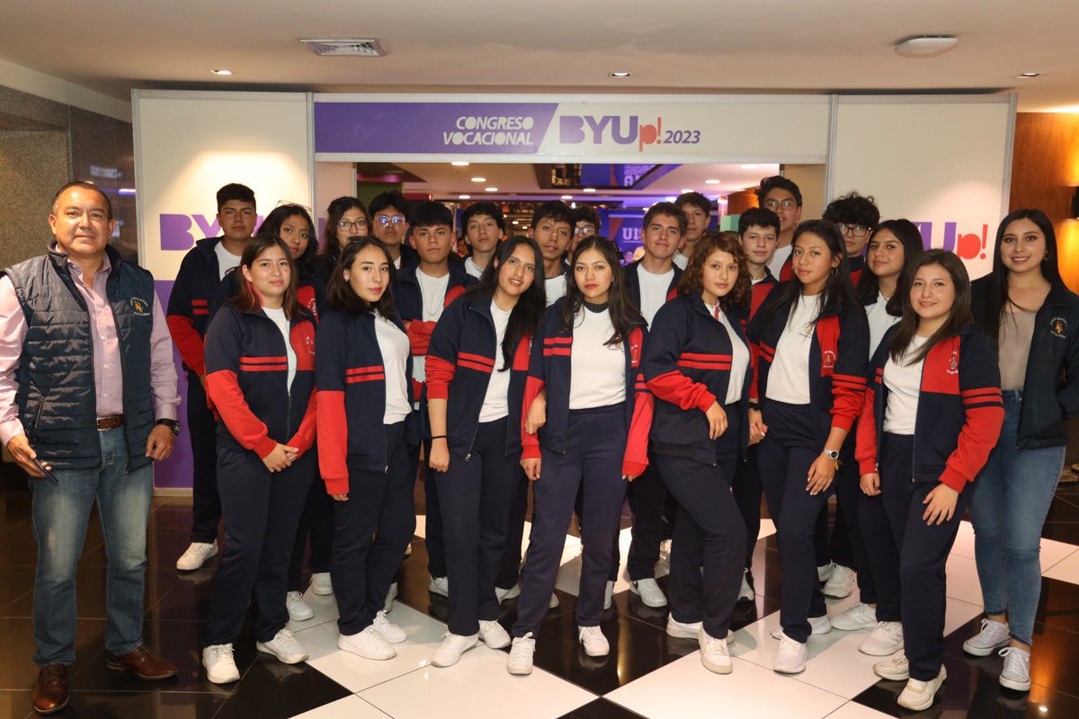 Yqsigo's tweet photo. Estudiantes y profesores disfrutan de un evento completo donde no solo tienen experiencias con las mejores universidades del país y el exterior, sino que además viven momentos de inspiración. ✨

#BYUp 2023 https://t.co/aHVLd5C0kG