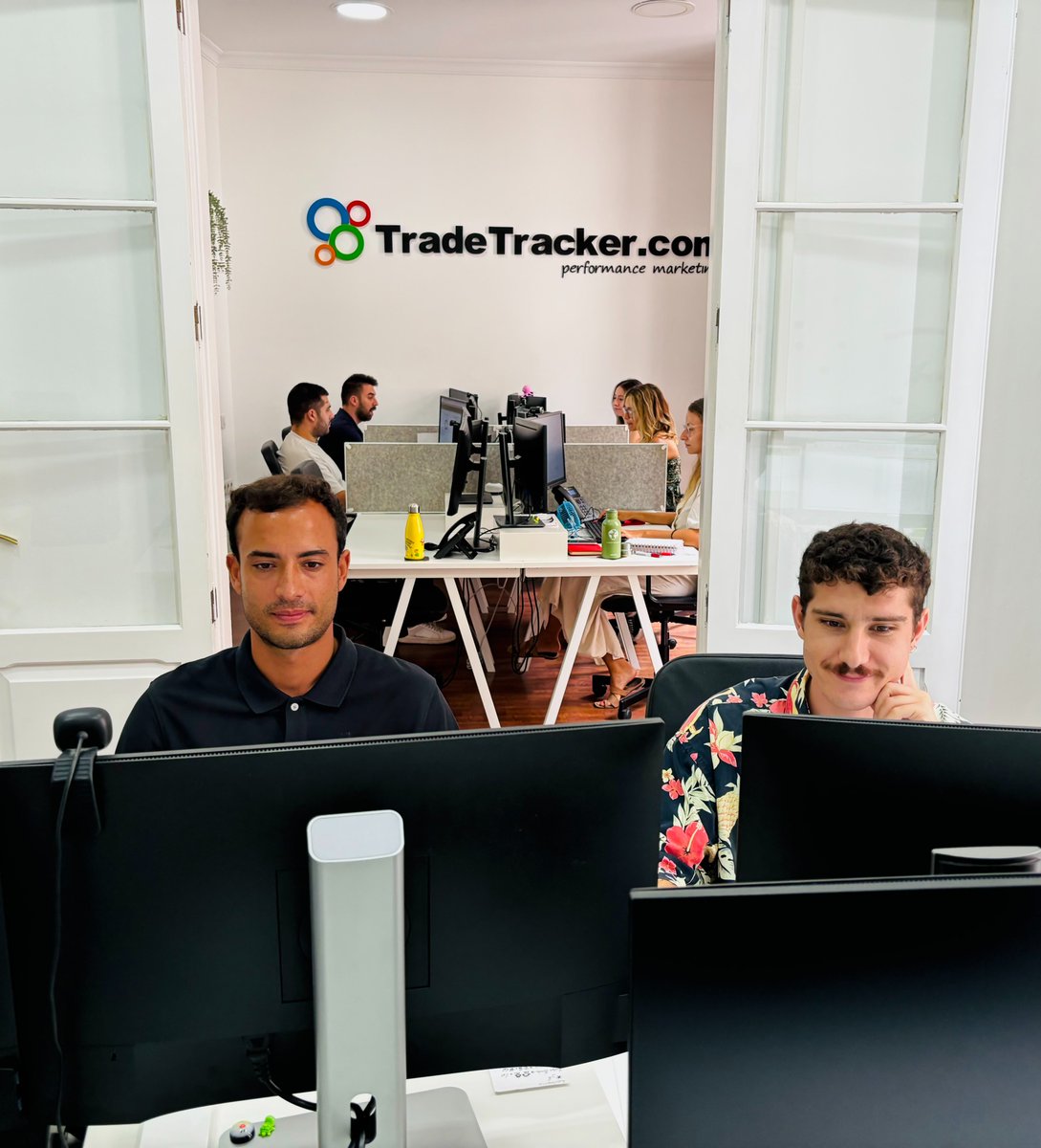 TradeTracker España tweet media