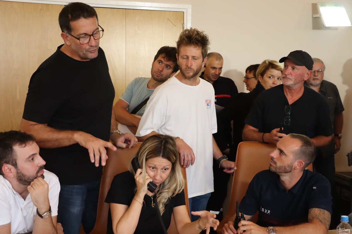 AggloBastia's tweet photo. La pratique des exercices de secours et gestion de crise est essentielle préparer les élus et agents à être pleinement opérationnel en cas de crise. 

Un exercice sous forme de modélisation 3D du territoire de Furiani, grâce à un outil moderne  développé par le @sis_2b. https://t.co/EOKXRDIAhz
