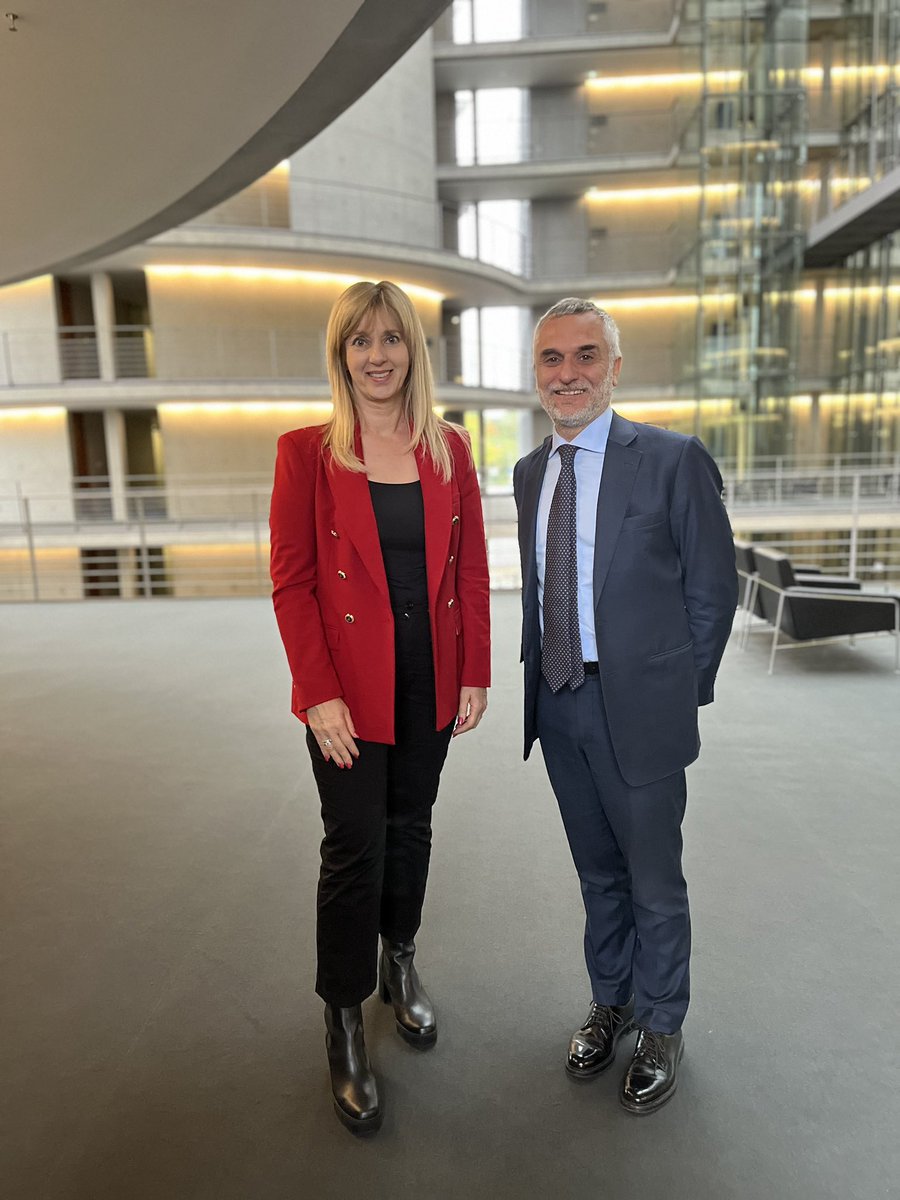 Pleasure meeting @RenataAlt_MdB, chairwoman of the Committee on Human Rights and Humanitarian Aid of the German Bundestag. We discussed some of the most pressing humanitarian emergencies across the world and the need to ensure a human-rights based response to crises.