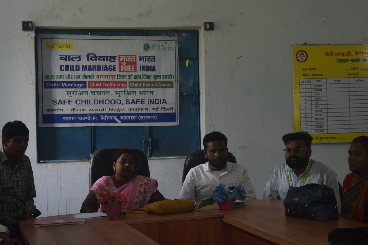 Badlao1982's tweet photo. Every pledge counts!
On #ChildMarriageFreeIndia Day, over 9,000 voices united in Jamtara, Jharkhand, against child marriage. These individuals, including women, children, and community leaders, are lighting the path toward a safer, brighter future. Stand with us!
#BalVivahSeAzadi https://t.co/5Dn5SuImUS