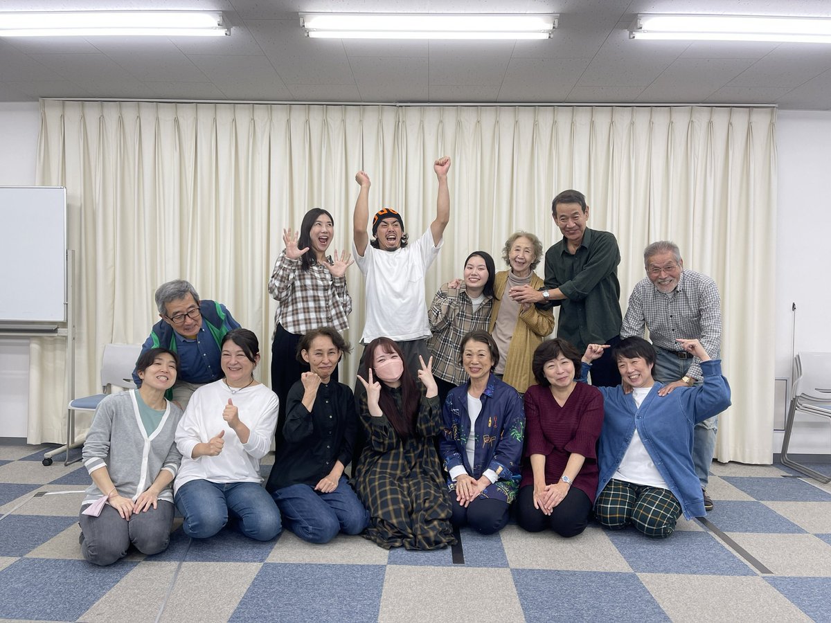 Yoshi1031's tweet photo. 【#明日葉の庭】公演2日目、箱チームの初日も無事に明けました！

両チーム共に良い初日を迎え、あとは千秋楽まで油断せず丁寧に作品をお届けするだけです。 

ゲネ後に食べた劇場付近のちゃんぽん屋さんが美味しかったです。

#ことのはbox https://t.co/5oBAuOFgVa