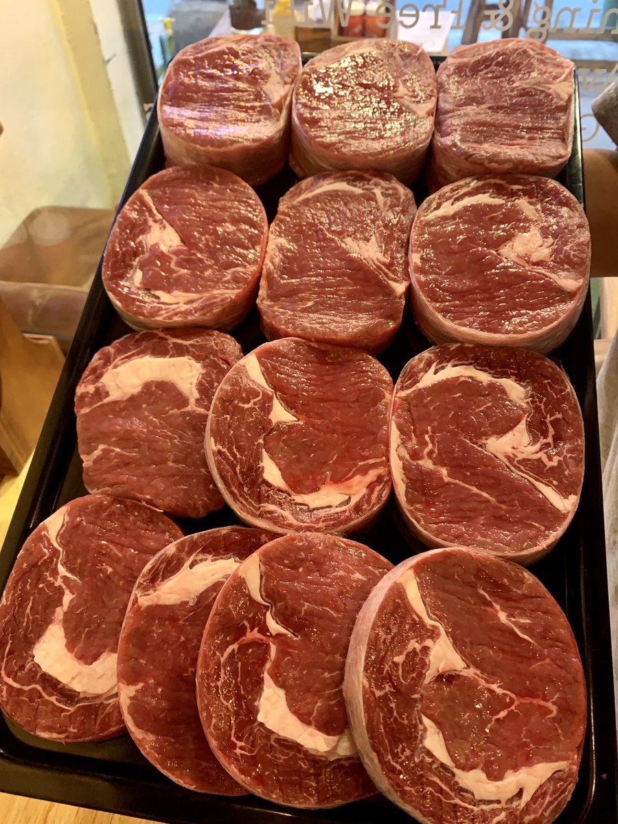 TheShackAsia's tweet photo. Check out today's delivery of fresh super premium Australian Jack's Creek Pure Black Angus MBS3 hormone and preservative free Ribeye steaks at The Shack Bangkok 💯🇦🇺🥩🤠👌
Available instore at our Silom branch or delivery on Grab Food and Foodpanda 🙏 https://t.co/dAxa4gv9gx