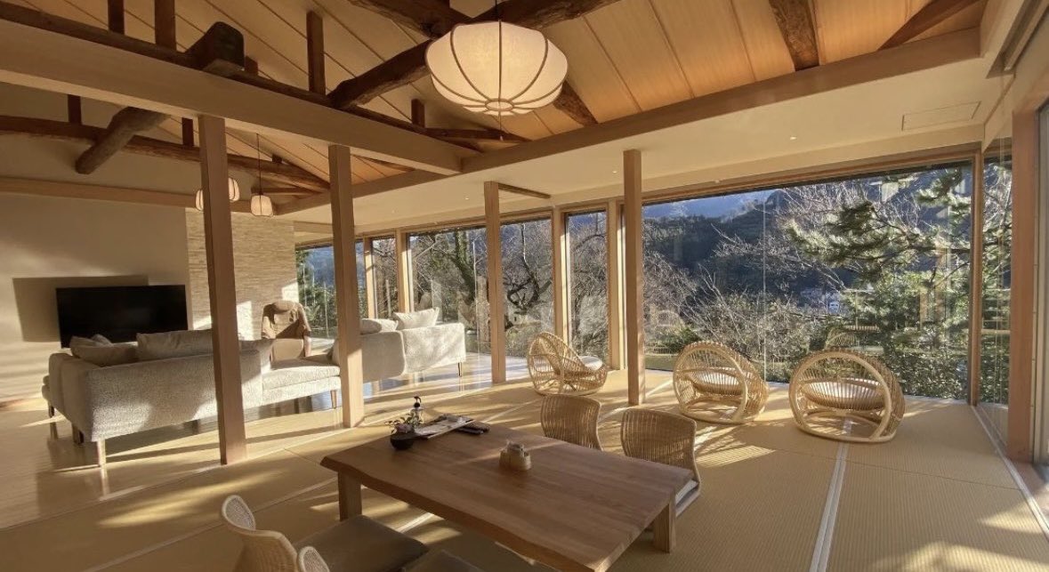 sora_413_'s tweet photo. 神奈川の湯河原にある物凄くどタイプすぎる隠れ屋旅館。何回だって紹介したくなるぐらい素敵で露天風呂からの眺めも絶景。 https://t.co/l16CS6MeFO