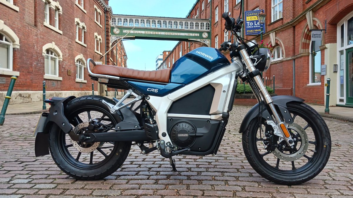 ⭐️⭐️⭐️⭐️⭐️- Barry (Horwin CR6) 🏍️

"I bought a Horwin CR6 here last week (my first ever motorcycle at age 65!). I have to say the service from the first phone call to the day they drove over 120 miles to deliver it to me has been excellent. I couldn’t have asked for more"