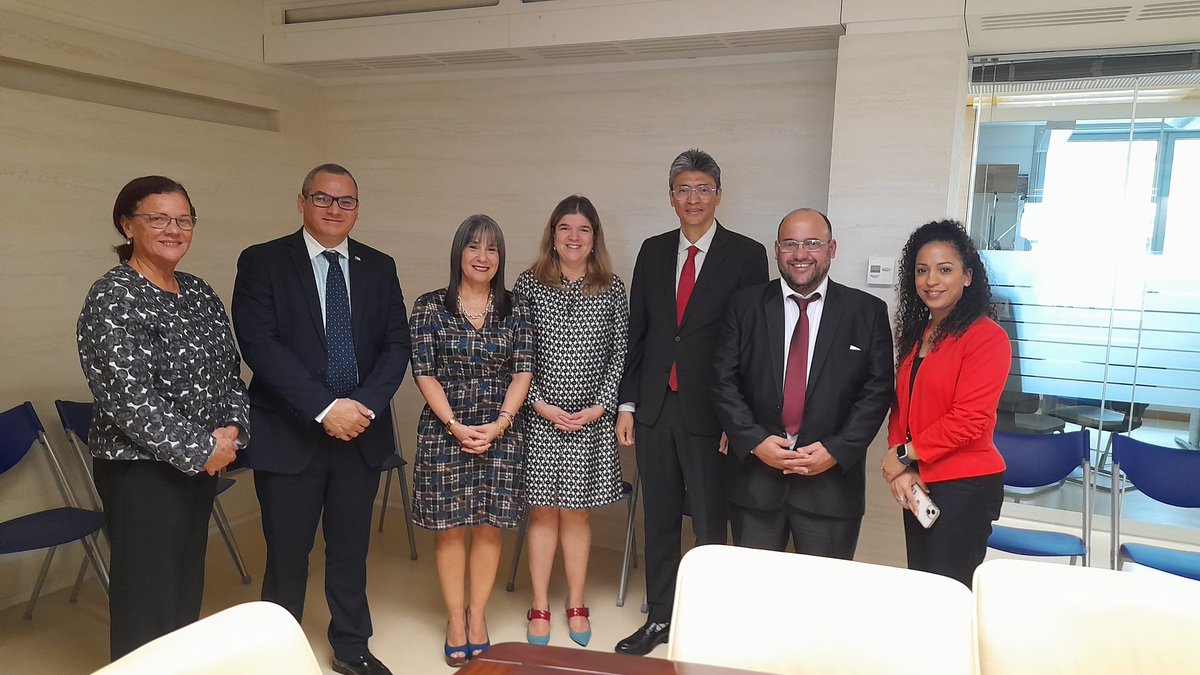 LienAP77's tweet photo. Delegación cubana sostiene significativo encuentro en la Sede del FIDA con Altos Representantes. Se reafirma por #Cuba el valor estrátegico de la Cooperación con el FIDA, a la vez que se evidenció por la Agencia la disposición y muestreo de oportunidades diversas para continuar. https://t.co/JhXHuYuzFK