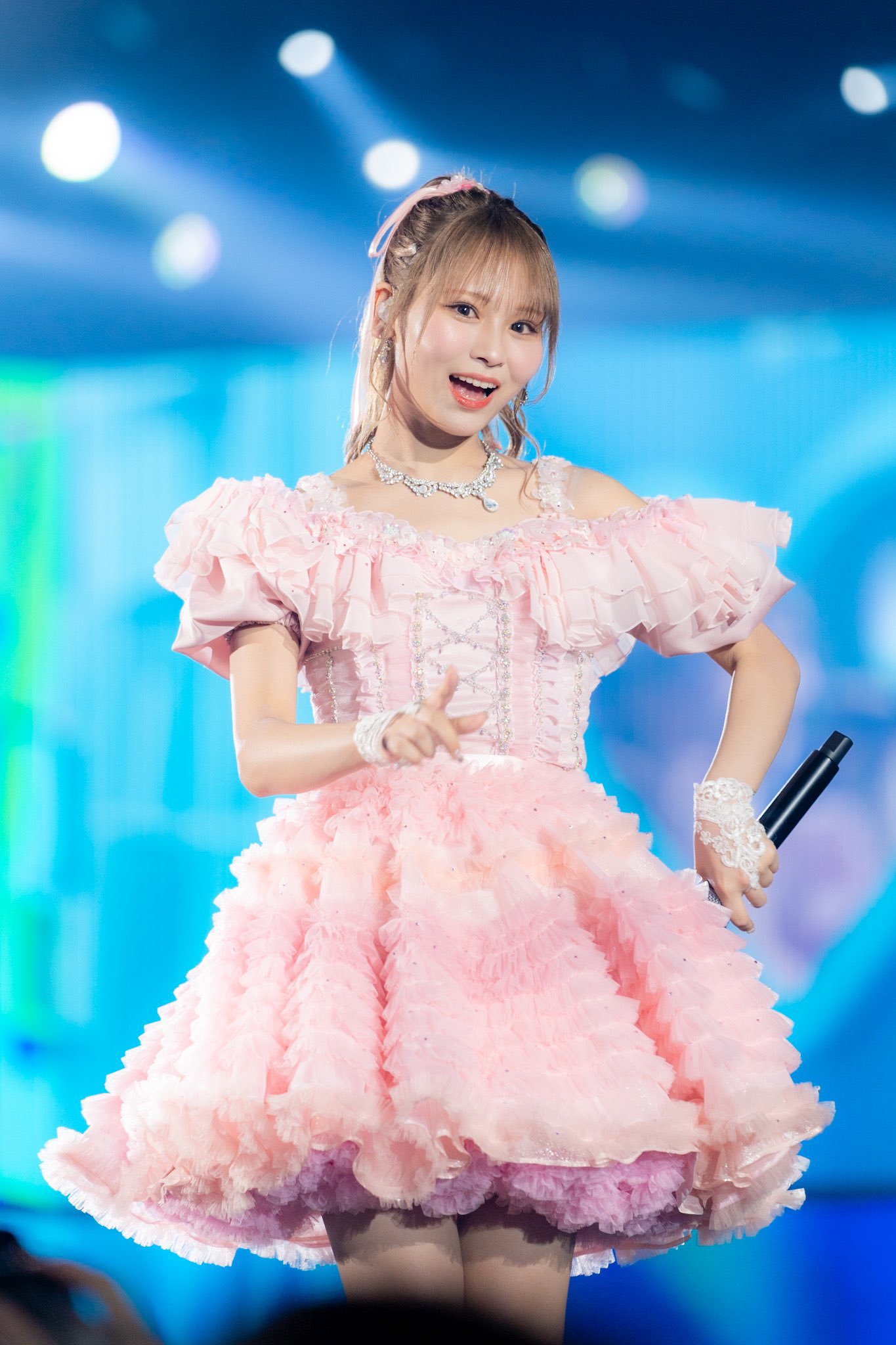 り*様 =LOVE 大場花菜 6周年衣装② 直筆 生写真 大場花菜 6周年コンサート 封入 イコラブ 生写真 - メルカリ