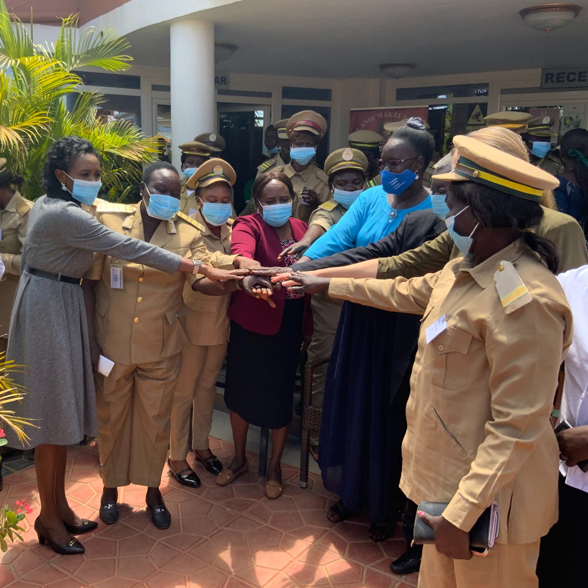 GIZ_SouthSudan's tweet photo. #FemPowerment 6️⃣
By promoting #women's roles in local administration, we're building stronger, more #resilient communities. The women network WiLGA strengthens & encourages them to play an active role in rural authorities.
#Representation matters! 🙋🏿♀️
#Strengthening3R @GERinSSD https://t.co/e7kxTzHqzR