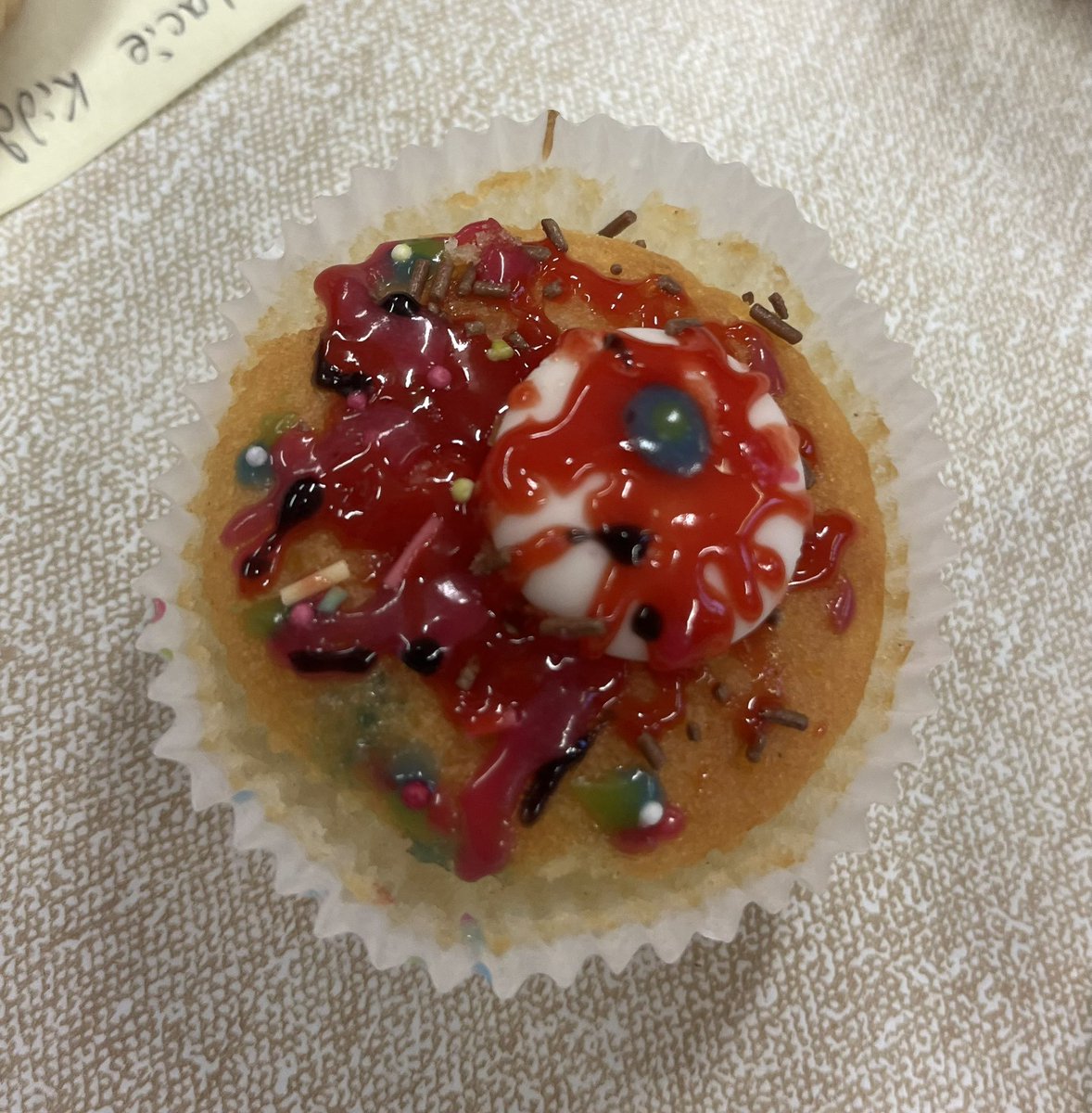 bhs_biodept's tweet image. A great end to #BiologyWeek with our Great Biology Bakeoff event. So much creativity displayed! Congratulations to all our winners and thanks to our STEM ambassadors for organising the event @RoyalSocBio