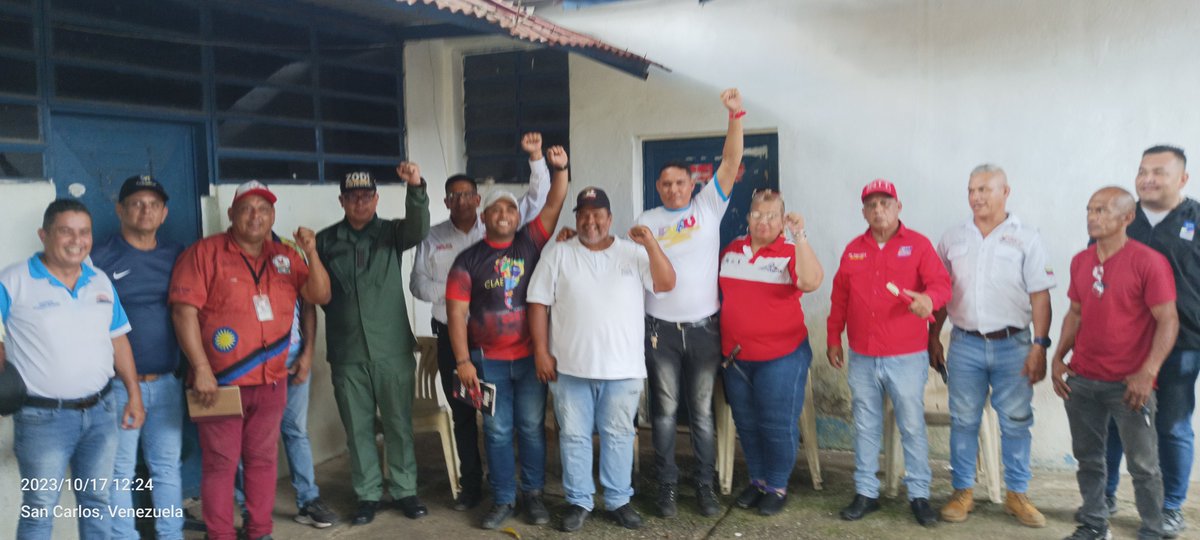 RubenFVEU's tweet photo. Gracias a las políticas del presidente Nicolás Maduro y el ministro de transporte Ramón Velásquez Araguayán, se  integra en el órgano de transporte del estado Cojedes la secretaria estudiantil de transporte,  propuesta FVEU.
@NicolasMaduro 
@TransporteGobVe
@UnellezOficial_ https://t.co/f0JqAdHBnC