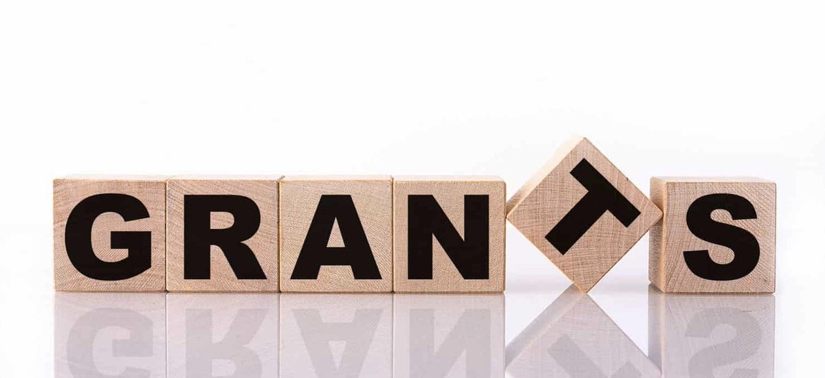 BetterBankside's tweet photo. Better Bankside’s Community Grants Programme closes on Monday.  

Grants of £1,000-£2,500 are available for charities and community groups that make a difference to the lives of people living in Bankside and across Southwark.   

Register here - https://t.co/jIUnQ3DMra https://t.co/AfgbCKQYqV