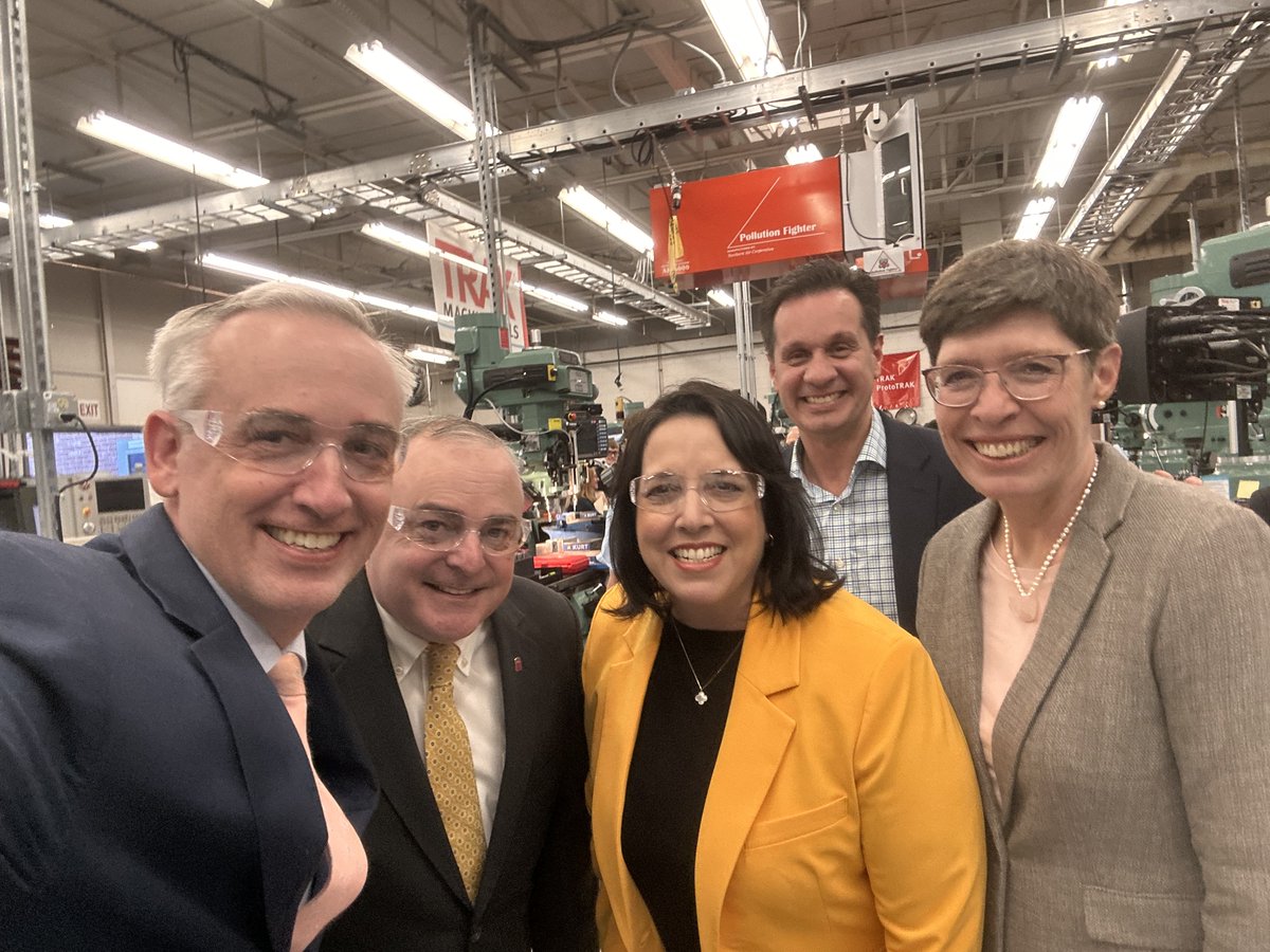 joshscutler's tweet photo. Great to learn more about partnership between @BridgeStateU, @SouthShoreTec & AccuRounds to create training, employment opportunities for students w/ disabilities in advanced manufacturing. We got to observe some of the projects they were working on, very impressive! #mastemweek https://t.co/d5tmQISQAy