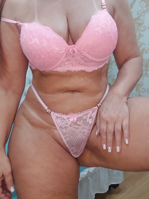 Bom dia! Voce ja conhe&ccedil;e meu privacy? 10 reais por mes! la voce me veja peladinha e muitos videos tamb