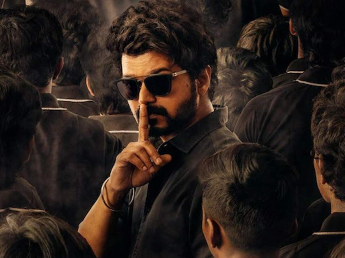 RaghuTweetbook's tweet photo. A moment’s silence to all the trollers, haters, ill-wishers and many more. 

✅ Irrespective of the content and criticism that was on for #beast , #Varisu and now #leo, #ThalapathyVijay𓃵 is able to keep shattering #BoxOffice records.
✅ He is today THE BIGGEST start of #Kollywood whether one admits or not.
✅ While people judge him for what he was 10 years back, his stardom and fan following has reached new heights
✅ This will take many many years to break this massive day 1 collection record.

#LeoBlockbuster #leofdfs #LokeshKanagaraj