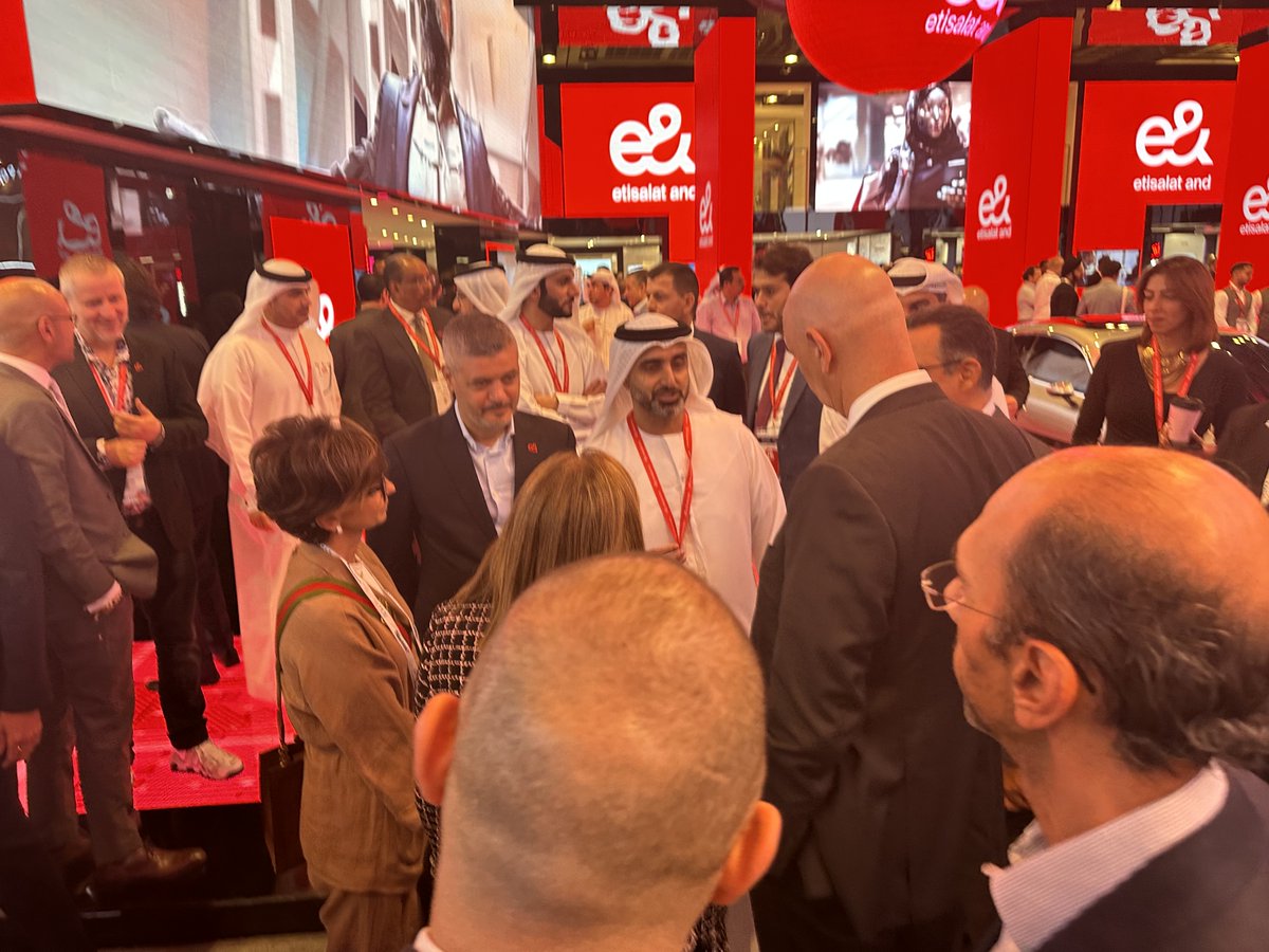 adeletrombetta1's tweet photo. It's a wrap on #GITEX2023 !
I'm grateful to have had the opportunity to connect with customers, partners and industry analysts.
@etisalatAnd @SchneiderEME @zkerravala @CiscoCX
#GITEXGLOBAL https://t.co/RBi4eRkwmr