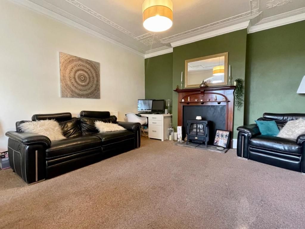 Hunters_BPL's tweet image. ✨ PROPERTY FOR SALE✨ 
Arnold Avenue, Blackpool 
£250,000 
**IMMACULATE 3 BED DOUBLE FRONTED SEMI DETACHED HOUSE ON A GREAT ROAD**
Call Hunters Blackpool on 01253 362640 to arrange a viewing.
#forsale #3bed