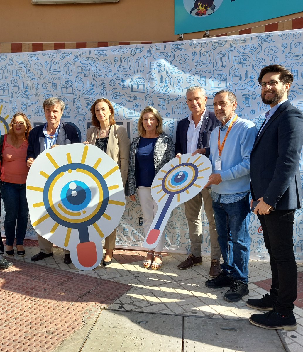 MalagaJuntaEE's tweet photo. Magnífica #jornada en las calles del Barrio de Mangas Verdes, en la IV edición de `Opportunity Morning´, en la que #empresas, #asociaciones y #administración muestran a nuestros #jóvenes todos los recursos a su disposición. #Empleo #Formación #Emprendimiento #OPM23 https://t.co/0oAyIRjM4s
