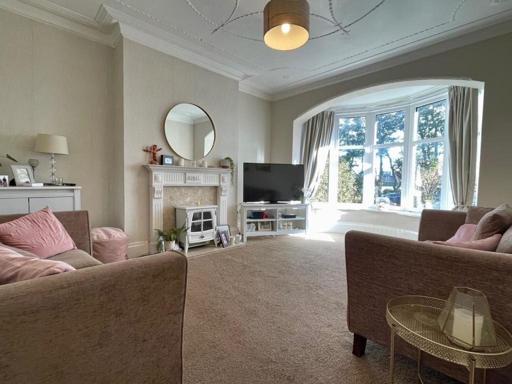 Hunters_BPL's tweet image. ✨ PROPERTY FOR SALE✨ 
Arnold Avenue, Blackpool 
£250,000 
**IMMACULATE 3 BED DOUBLE FRONTED SEMI DETACHED HOUSE ON A GREAT ROAD**
Call Hunters Blackpool on 01253 362640 to arrange a viewing.
#forsale #3bed