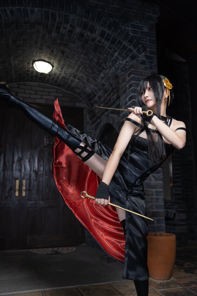 yu856's tweet photo. 【Cosplay】

SPY×FAMILY
　　　　Yor Forger   🥀

息の根
止めさせて頂きます

Photo @karehanoshoshin https://t.co/mMVj5pGZBF