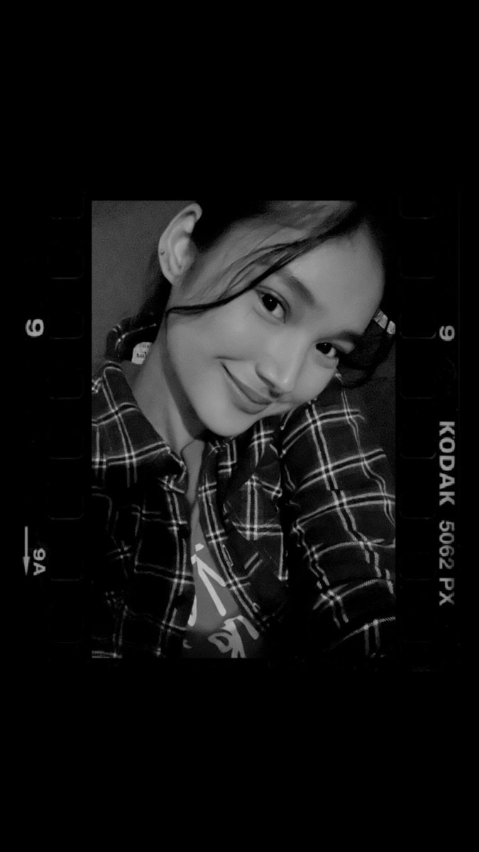 MissKareee's tweet photo. support si bougie kay raya 🪄 https://t.co/F96fCX0IZA
