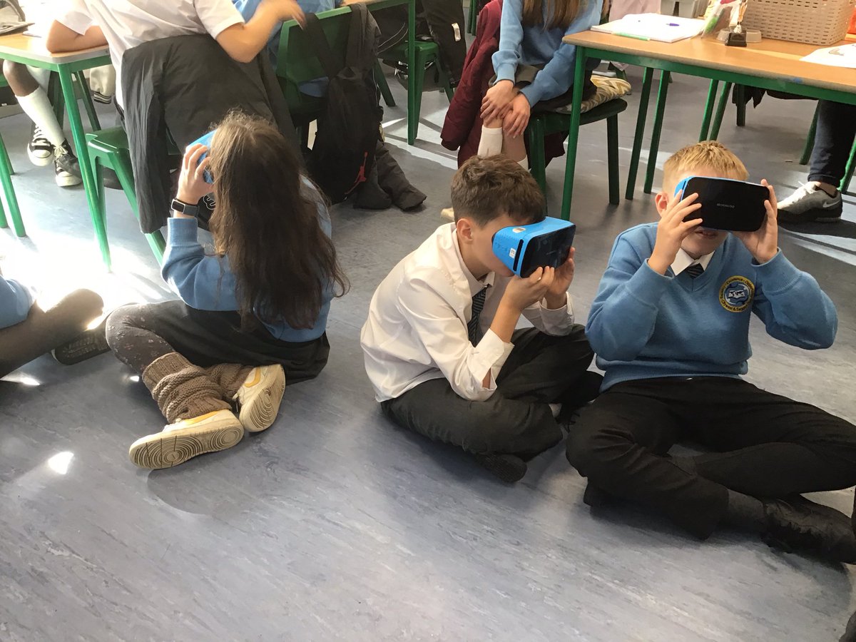 Mr. Dunne’s 6th class were exploring the Virtual Reality world this week through our VR headsets. What do you think they were looking at?! <a href="/ddletbCNS/">DDLETB Community National Schools</a> <a href="/ddletb/">Dublin & Dún Laoghaire ETB</a> <a href="/SchooVR_IRE/">SchooVR</a> #STEM