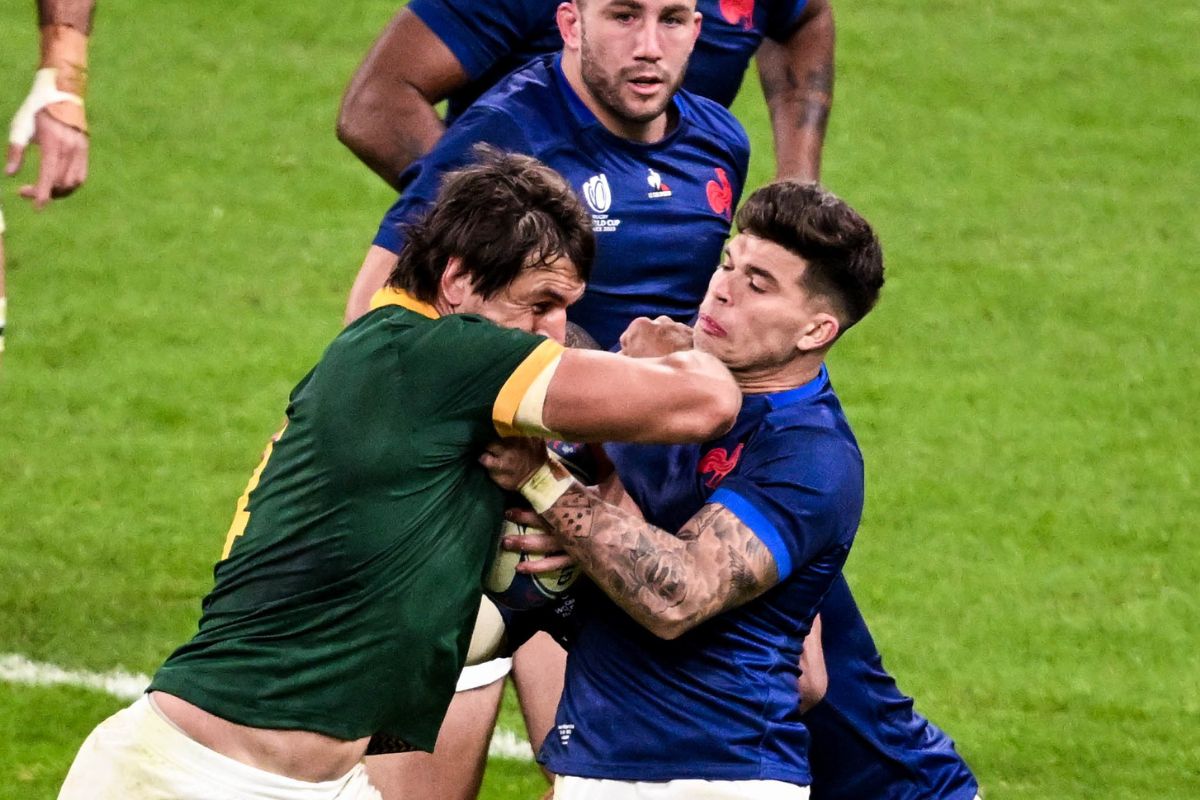 🏉🇫🇷🇿🇦 Une intelligence artificielle détecte 8 décisions de l'arbitre Ben O'Keeffe défavorables au #XVdeFrance lors du quart de finale face à l'Afrique du Sud #FRAvRSA #rugbyworldcup2023 🏆

Les explications ici ▶️urlz.fr/o7gJ