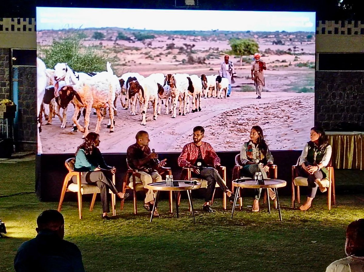 SeedsIndia's tweet photo. Tete -a-Tete with Urmul and WRI
#HumanitarianInnovationEvent #FlipTheNotion #SEEDS #STSGlobal #ChangeMakers https://t.co/WNviusu5oK