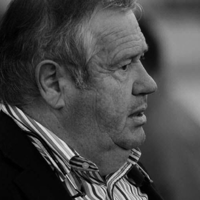 RedStarFC's tweet photo. Carnet noir : Décès de Gilbert Guérin, Président emblématique de l’US Avranches Mont-Saint-Michel.