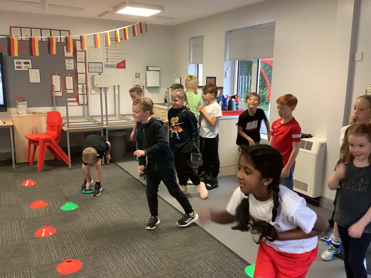 StPhilipsY4B's tweet photo. This morning, we created our own German flags and researched lots of interesting facts about the country. We also thoroughly enjoyed playing Tennikoit - a German sport similar to tennis but played with koits @StPhilipCEAP #teamstphilips https://t.co/FXjRXClAVO