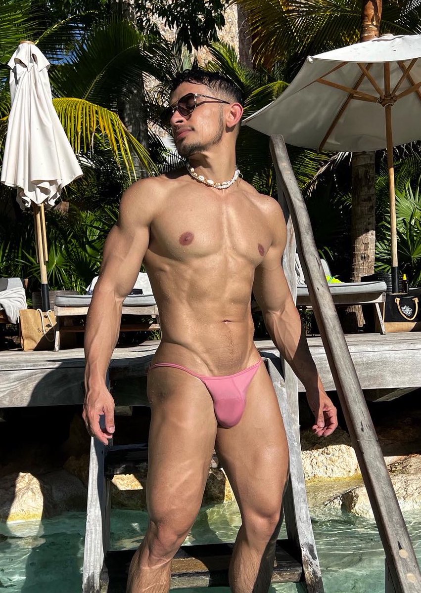 Kcs4u's tweet photo. A beautiful time in Cancun! Do you like my swimsuit? Is @godoswimwear 

https://t.co/agXsZCKciS https://t.co/xgf0SpM6c6