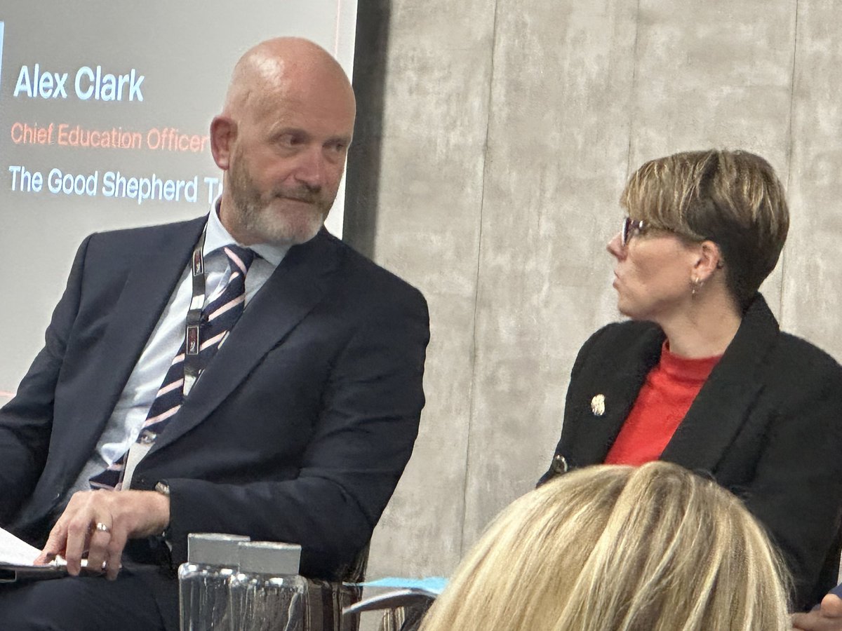 Great to join @LorraineHughe20 at @MATPartNet today and listen her on the panel with insights of  @Jeffery_Quaye @johnmurphyed @Carter6D and Alex Clark. Really interesting perspectives and shared clarity of key challenges and priorities of school improvement.