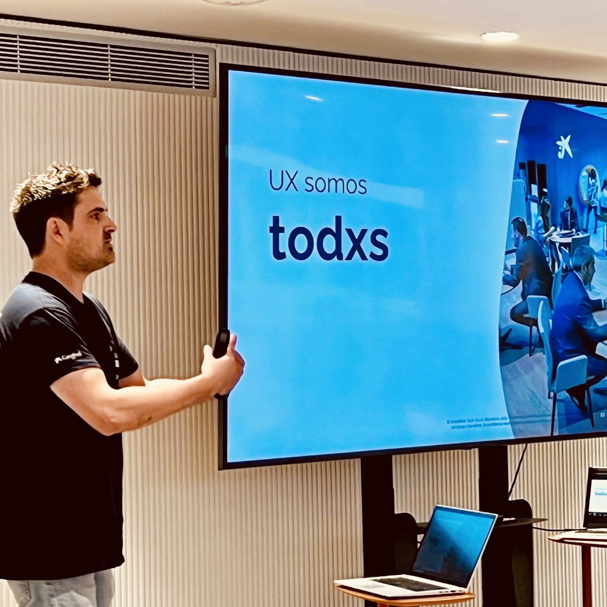 Esta semana pude participar en la #techsummit hablando de UX y como integrarlo en los procesos de diseño dentro de Caixabank.

🤩 Todo un placer  y un reto. 🚀