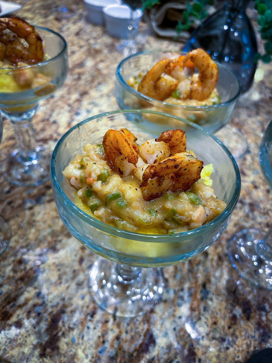 ChefBB5's tweet photo. A few shots from a private event from last night.
Fried pork belly w/ a roasted green chile garlic aioli dipping sauce
Shrimp’n grits
Boneless ribeye
Crème brûlée
.
.
.
#ABQPrivateChef #ABQFoodie #ChefBB https://t.co/WGGsTxbufi