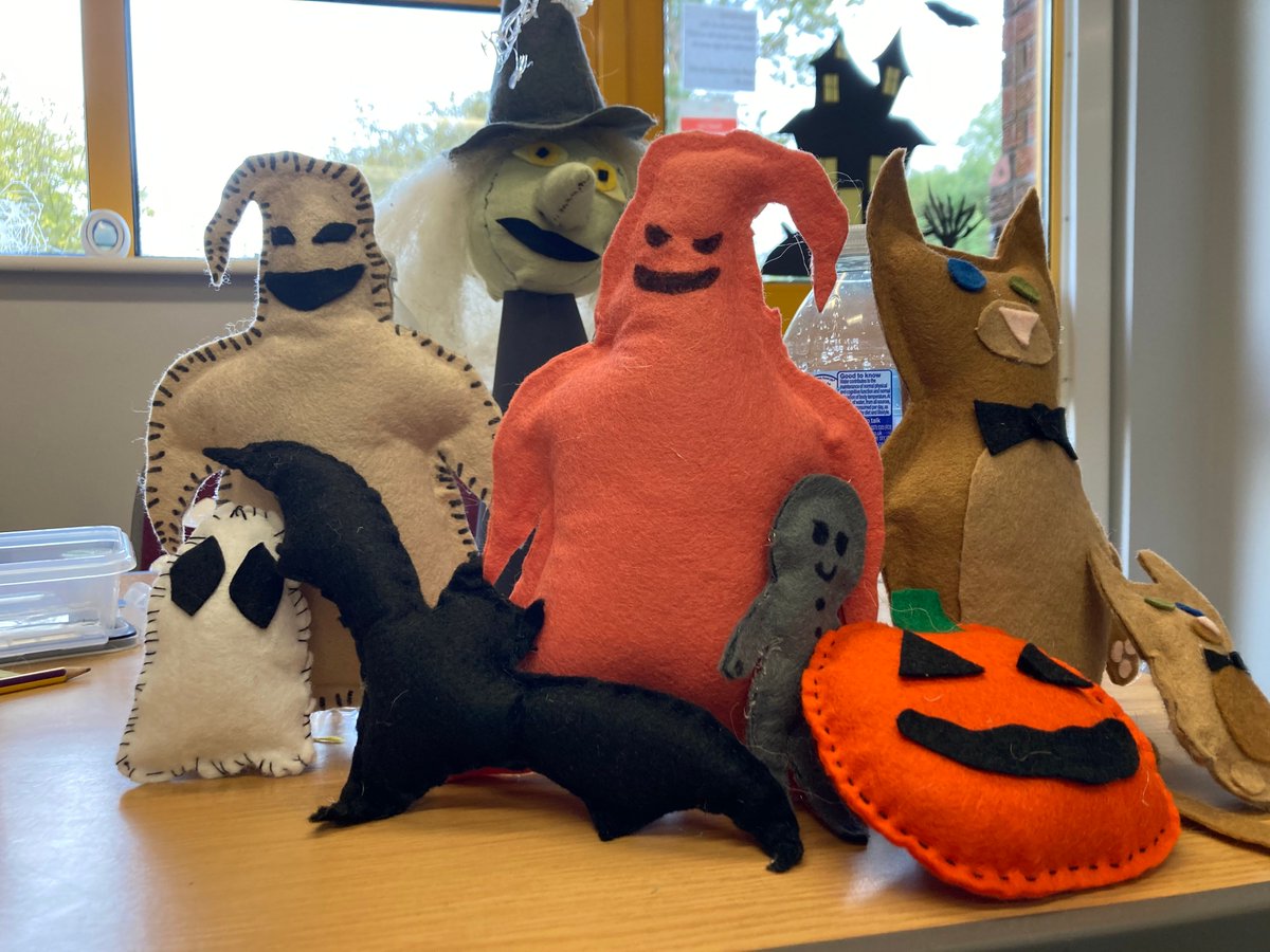 H A L L O W E E N    S E A S O N

Students at Murdishaw have enjoyed some Halloween themed crafts this week and produced some really creepy characters!

Well done Murdishaw, these are brilliant and very scary!

We do love spooky season at the Bridge School!!