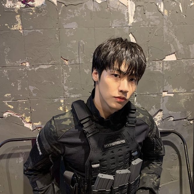 fia_seuit's tweet photo. 승협시🖤 https://t.co/Mn7gHWSpz4