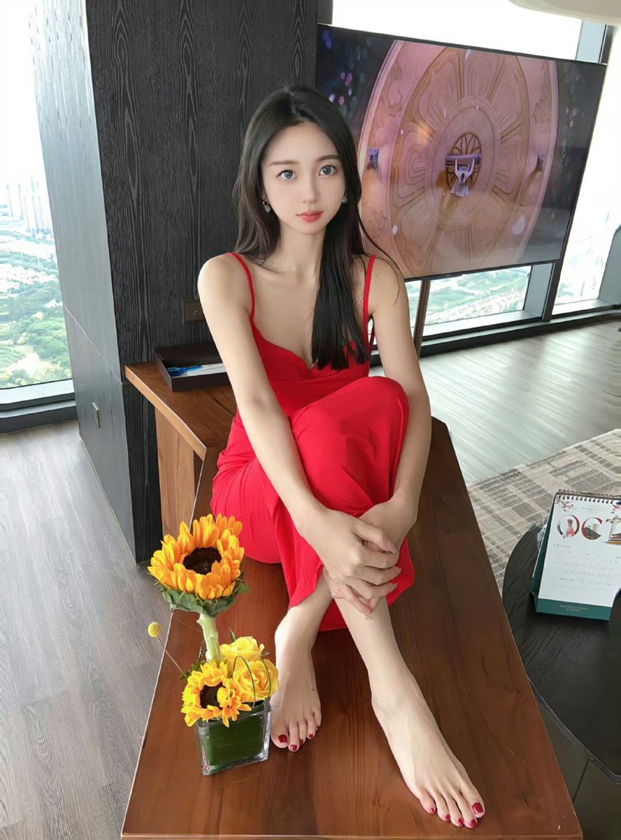 脚丫子出来晒晒 https://t.co/WDhk7FwVn9