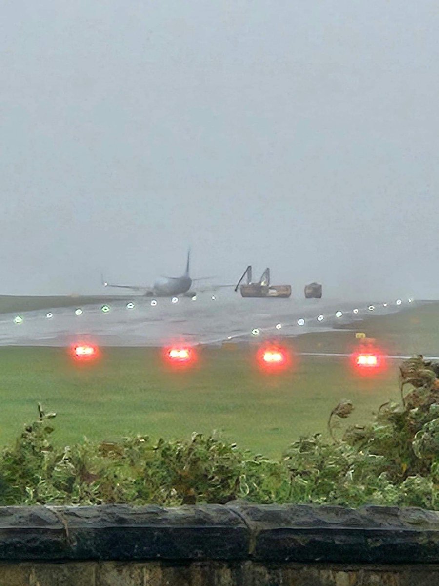 Breaking News 🚨✈️ @TUIUK G-TAWD has reportedly skid off the runway at Leeds Bradford Airport, upon returning from Corfu. @FlightEmergency @LBIAirport