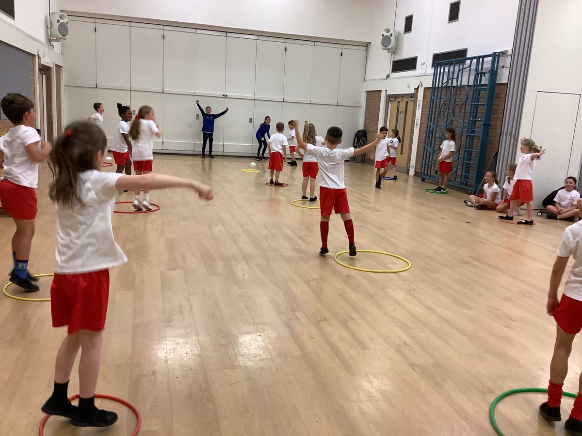 StPhilipsY3C's tweet photo. Happy European Day of Languages and Sport! We have focussed our learning on the country of Romania, and this morning we enjoyed playing a traditional Romanian game called oina. @StPhilipCEAP #teamStPhilips https://t.co/ag5dAJFO7e