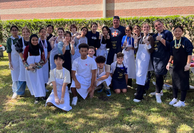 McMeansJrHigh's tweet photo. Our Principles of Human Services classes with the guidance of the one and only Coach Martin, and the culinary skills of Mr. Guzzetta celebrated our teachers and staff with a hot dog cookoff yesterday.  The food was amazing and the service was even better! #watchmmjhlead https://t.co/u3lXRSKjNW